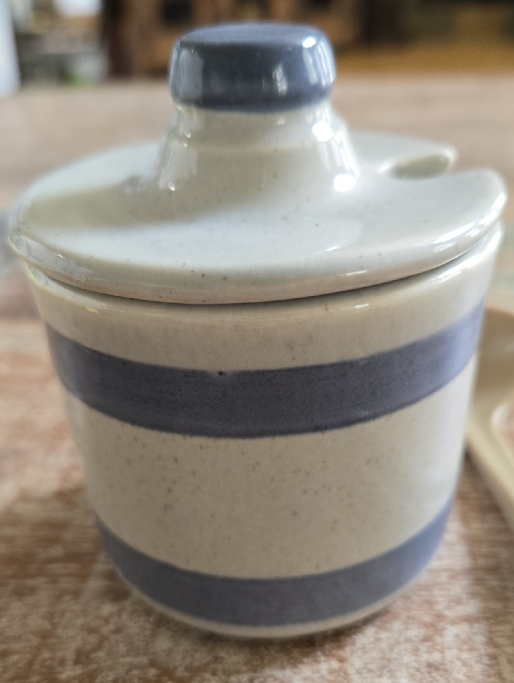 Vintage McCoy Pottery 1851 Blue Striped Stoneware Lidded Jam Crock (BIN 010)